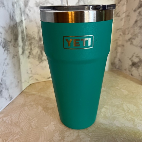 Yeti Other - Yeti Rambler Rare color. Tumbler 26 ounce cup with straw lid,acquifer blue